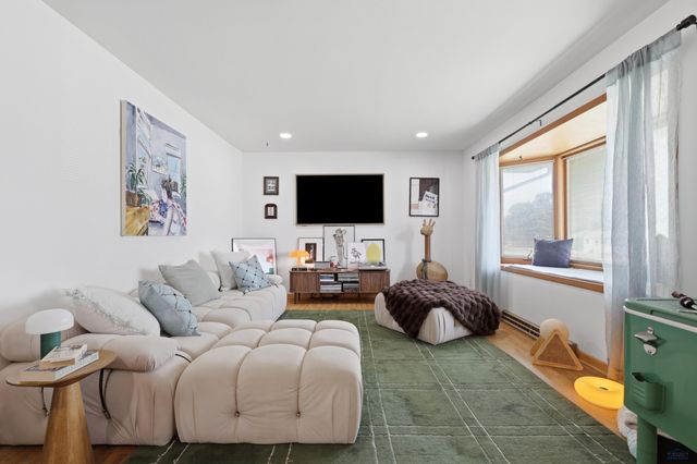 2627 LAWNDALE DR, Rapid City, SD 57702