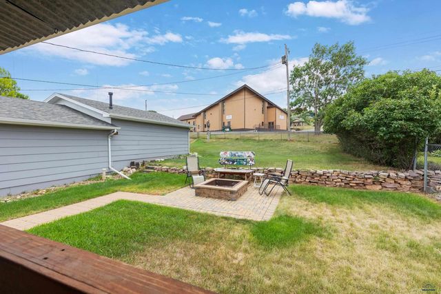 2627 LAWNDALE DR, Rapid City, SD 57702