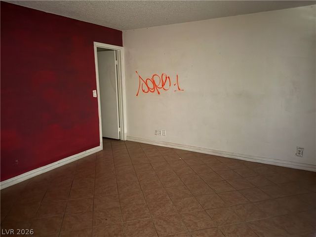 213 North Lamb Boulevard D, Las Vegas, NV 89110