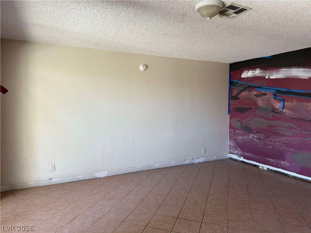 213 North Lamb Boulevard D, Las Vegas, NV 89110 — photo 3