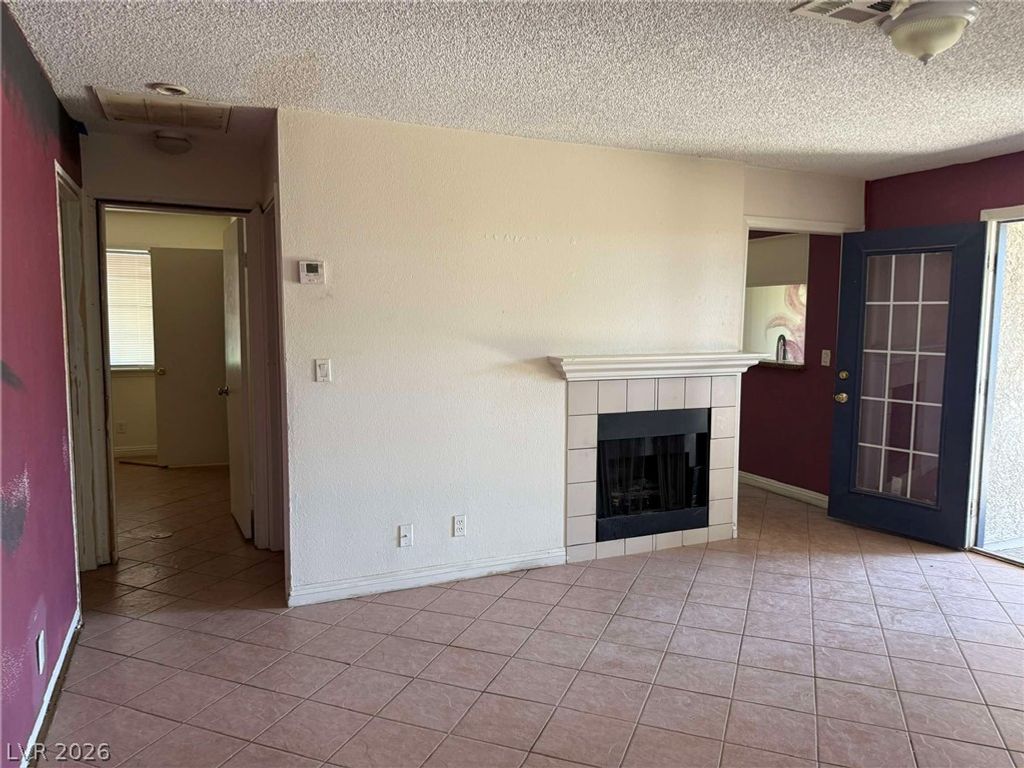 213 North Lamb Boulevard D, Las Vegas, NV 89110 — photo 5