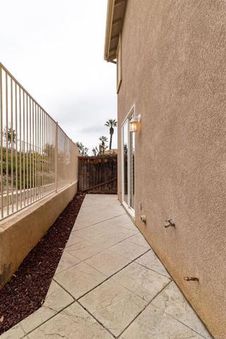 7283 Isabella Villa Court, Highland, CA 92346