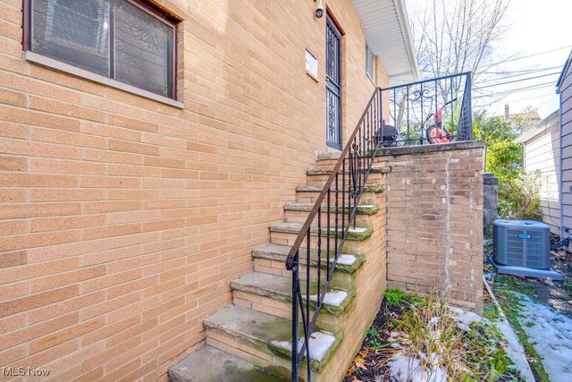 4864 E 94th Street, Garfield Heights, OH 44125