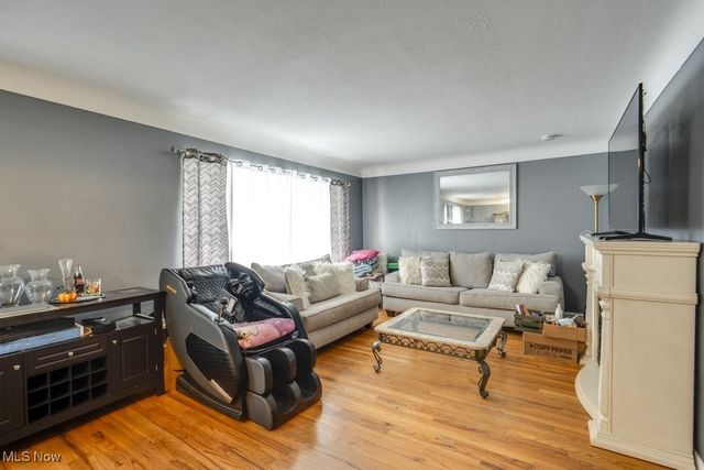 4864 E 94th Street, Garfield Heights, OH 44125