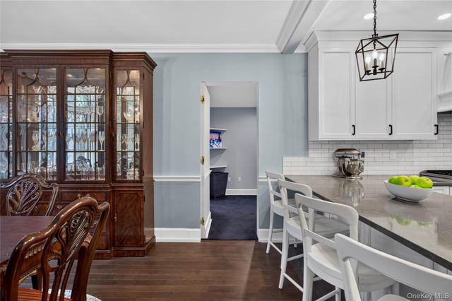 26 Brookside Circle, Bronxville, NY 10708
