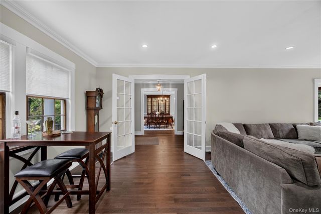 26 Brookside Circle, Bronxville, NY 10708