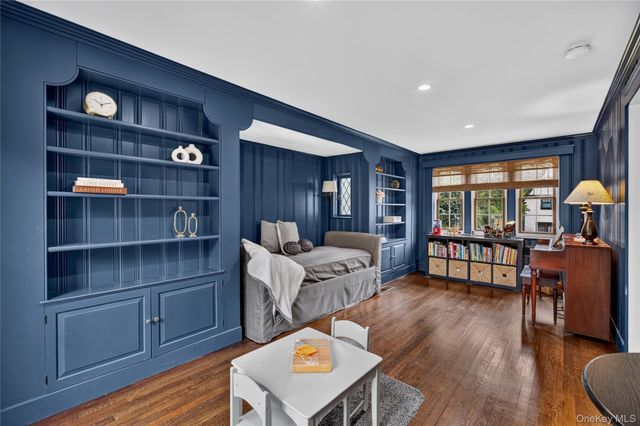 26 Brookside Circle, Bronxville, NY 10708