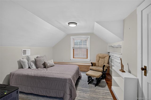 26 Brookside Circle, Bronxville, NY 10708