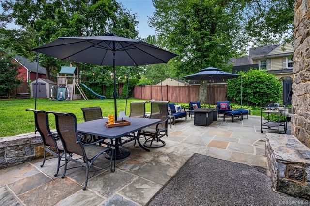 26 Brookside Circle, Bronxville, NY 10708