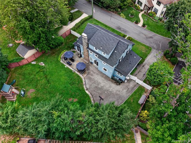 26 Brookside Circle, Bronxville, NY 10708
