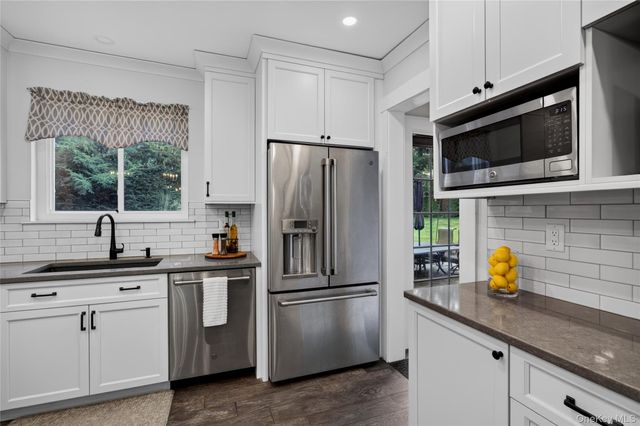 26 Brookside Circle, Bronxville, NY 10708