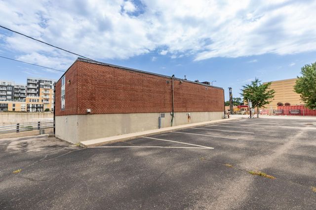 307 E Center Street, Rochester, MN 55904