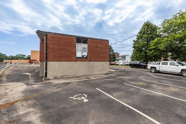 307 E Center Street, Rochester, MN 55904