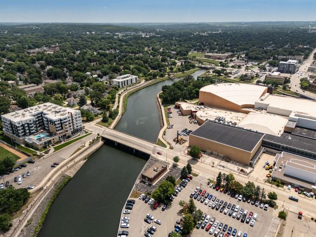 307 E Center Street, Rochester, MN 55904