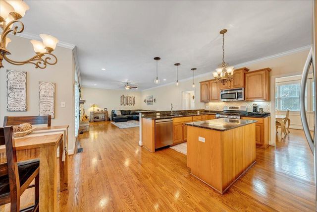 5177 Arrowhead TRL, Salem, VA 24153