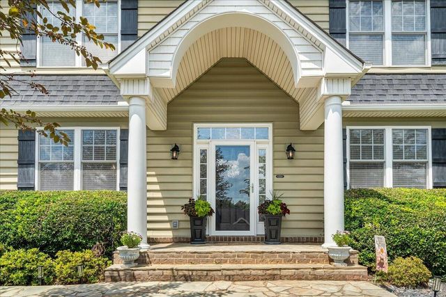 5177 Arrowhead TRL, Salem, VA 24153