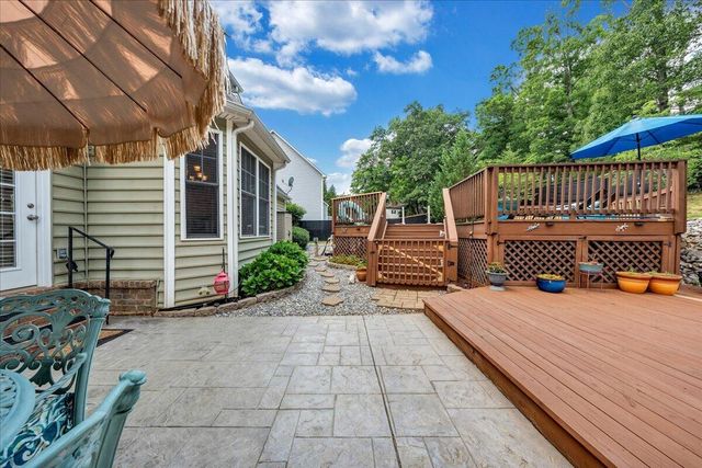 5177 Arrowhead TRL, Salem, VA 24153