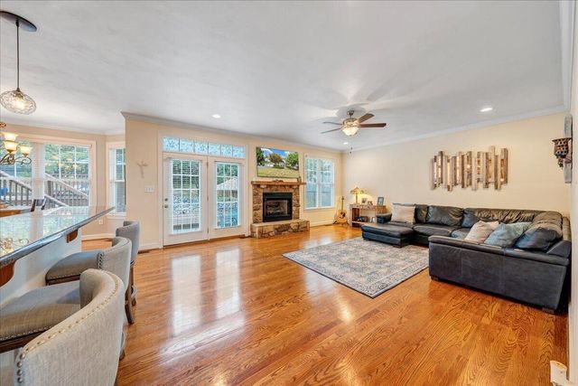 5177 Arrowhead TRL, Salem, VA 24153