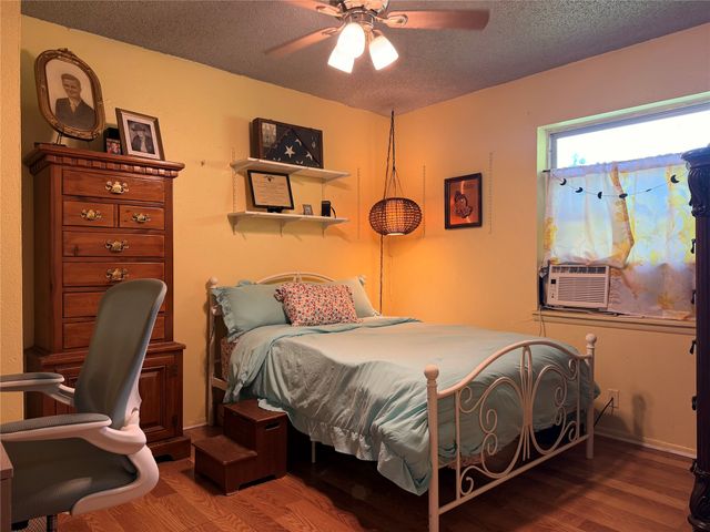 400 N Bean Street, Howe, TX 75459