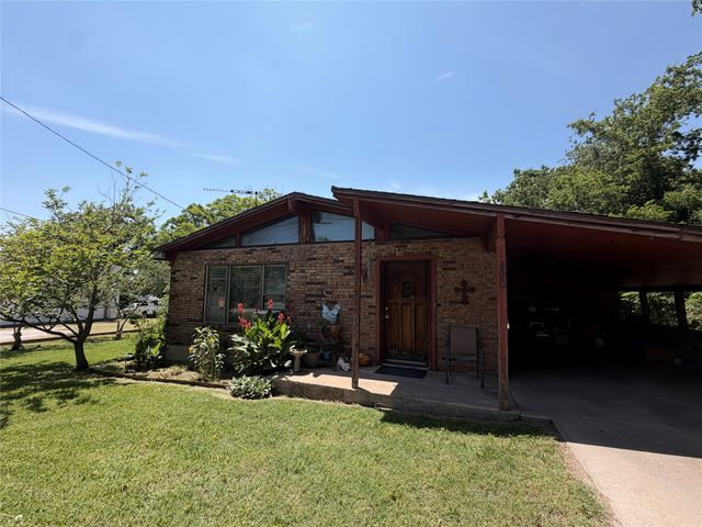 400 N Bean Street, Howe, TX 75459