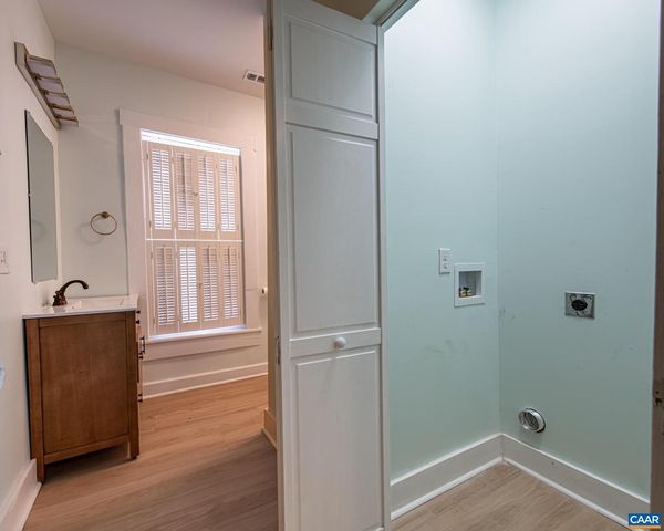 125 SOUTH ST, Louisa, VA 23093