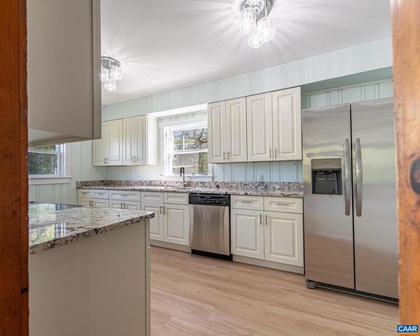 125 SOUTH ST, Louisa, VA 23093