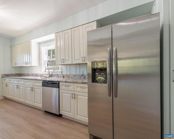 125 SOUTH ST, Louisa, VA 23093