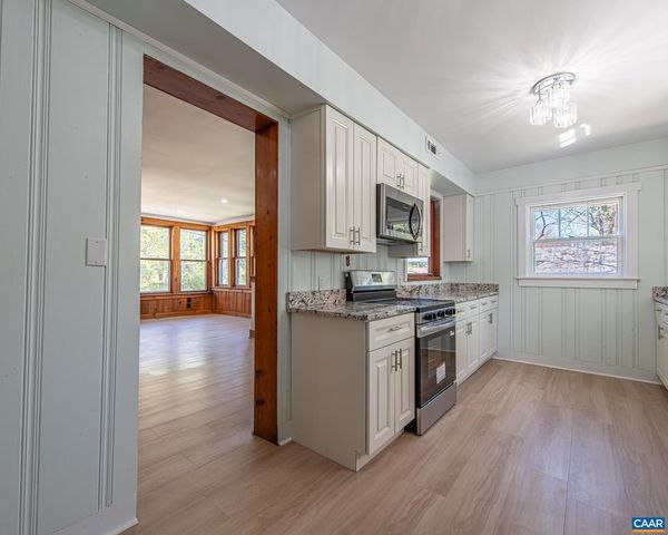 125 SOUTH ST, Louisa, VA 23093