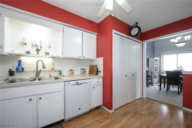 864 Kirkwall Drive, Akron, OH 44321