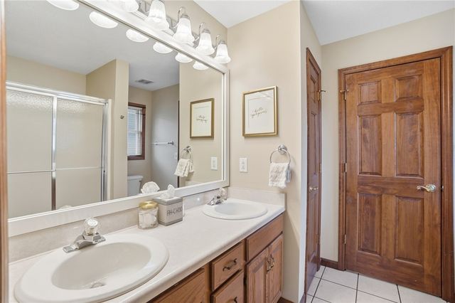 75 Myers Farm Court, Springboro, OH 45066