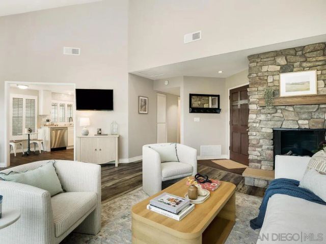 12872 Circulo Dardo, San Diego, CA 92128