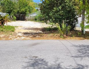 316 Hibiscus Drive, Panama City Beach, FL 32413