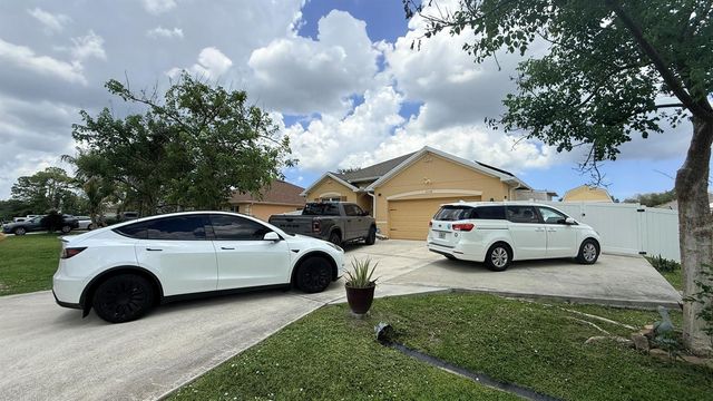 2369 SW Barber Lane, Port St. Lucie, FL 34984