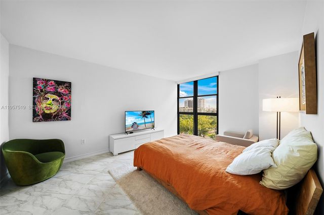 9 Island Ave 710, Miami Beach, FL 33139