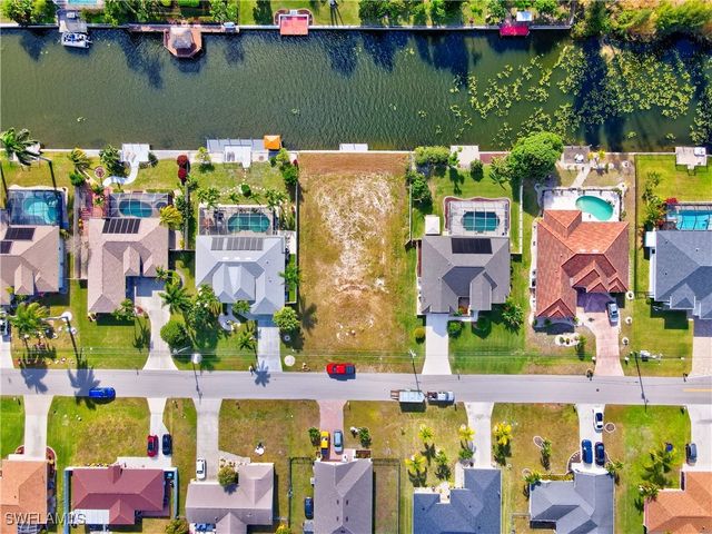 132 SE 24th ST, Cape Coral, FL 33990