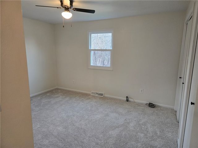 495 Pierson Run Rd, Plum Boro, PA 15239