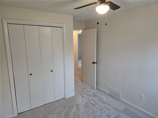 495 Pierson Run Rd, Plum Boro, PA 15239