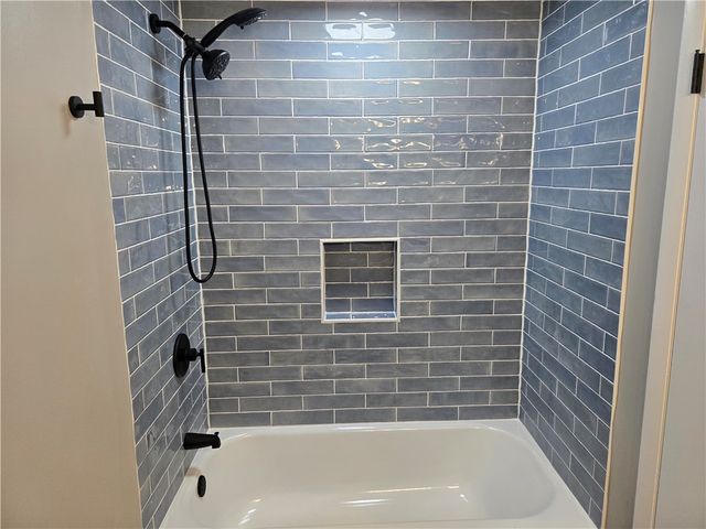 495 Pierson Run Rd, Plum Boro, PA 15239