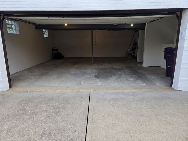 495 Pierson Run Rd, Plum Boro, PA 15239