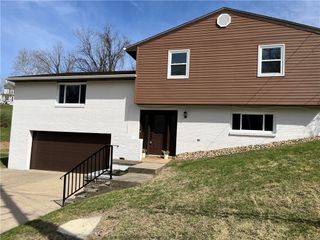 495 Pierson Run Rd, Plum Boro, PA 15239