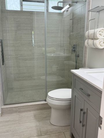 23362 N Apple Hill Lane, Lincolnshire, IL 60069