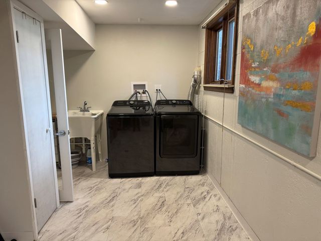 23362 N Apple Hill Lane, Lincolnshire, IL 60069