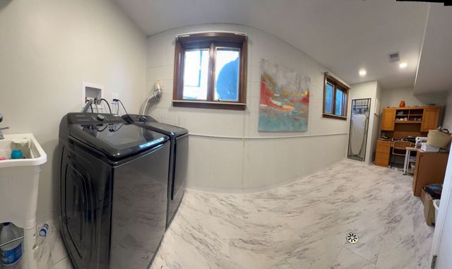 23362 N Apple Hill Lane, Lincolnshire, IL 60069