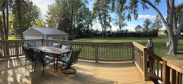 23362 N Apple Hill Lane, Lincolnshire, IL 60069