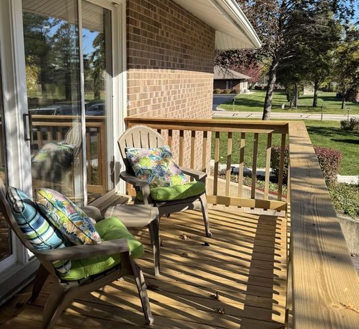 23362 N Apple Hill Lane, Lincolnshire, IL 60069