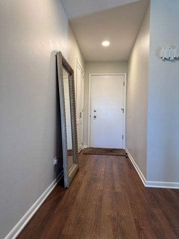 23362 N Apple Hill Lane, Lincolnshire, IL 60069