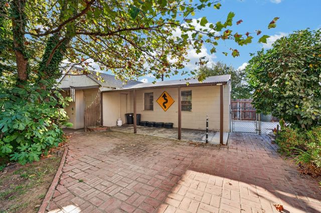 6628 6th St, Rio Linda, CA 95673