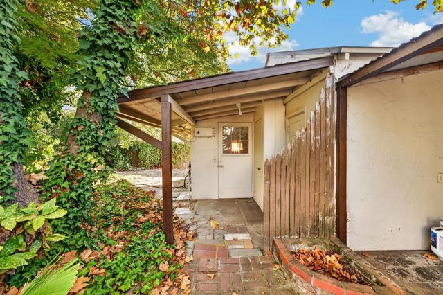 6628 6th St, Rio Linda, CA 95673