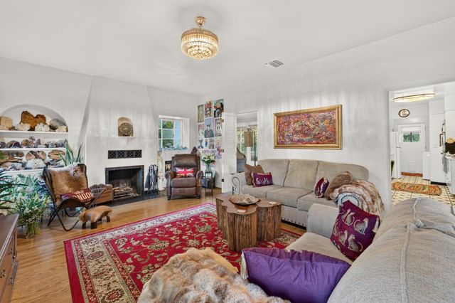 6628 6th St, Rio Linda, CA 95673