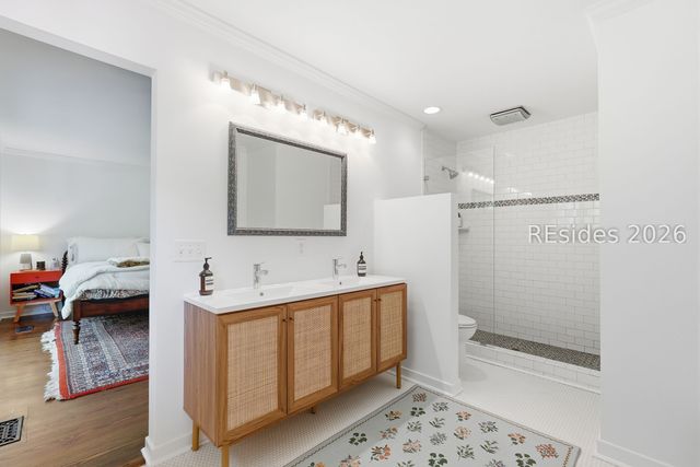 21 McIntosh Rd, Hilton Head Island, SC 29926